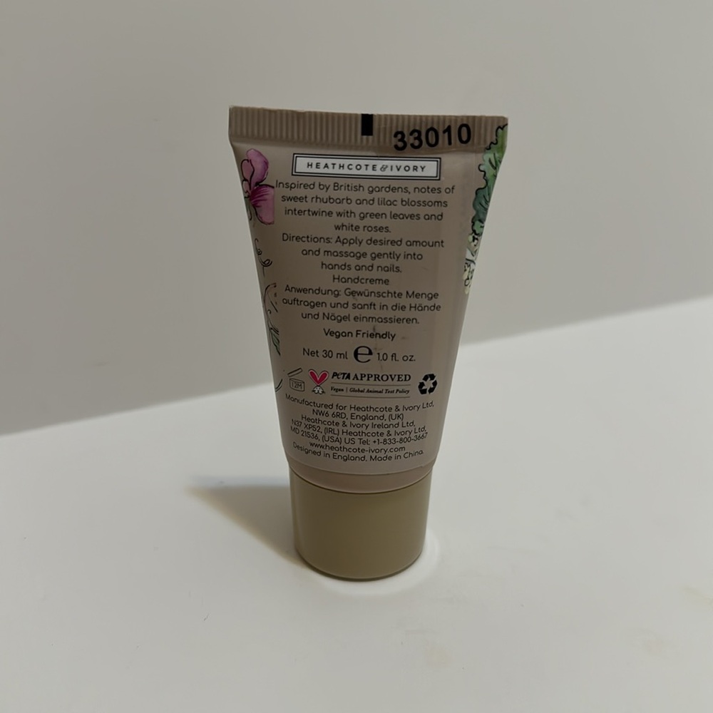 Heathcote & Ivory In The Garden Hand Cream 1 fl oz - Picture 2 of 3